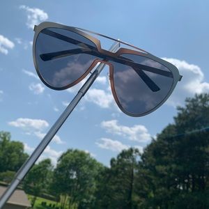 Silver Frame Women’s Lenses